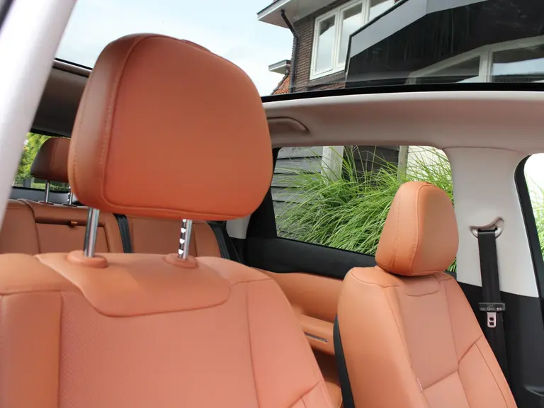 Leapmotor C10 REEV Design 28.4 kWh 215PK Automaat Camera systeem rondom, Stoelverwarming/koeling, Panoramadak, Navigatie afbeelding 20