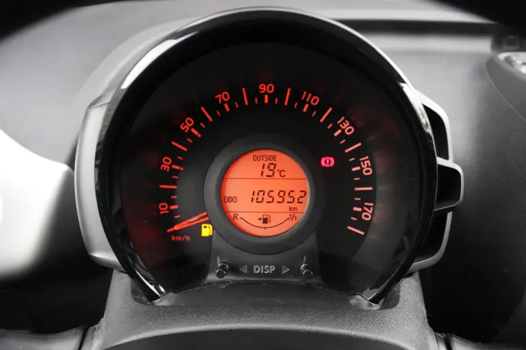 Citroën C1 Feel 1.0 e-VTi 70PK 5-drs Airco, ESP, Speed limiter, Bluetooth, Audio afbeelding 15