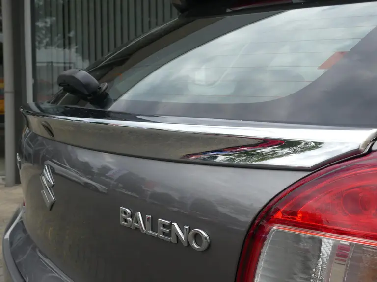 Suzuki Baleno 1.2 Exclusive All season banden, Nieuwe Koppeling, Dealer o.h., Airco, Stoelverwarming, afbeelding 26