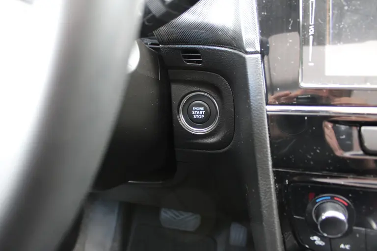 Suzuki Vitara 1.5 Hybrid Style, Automaat, 1e Eig. met Navigatie, ORG NL en Dealer onderhouden! afbeelding 24