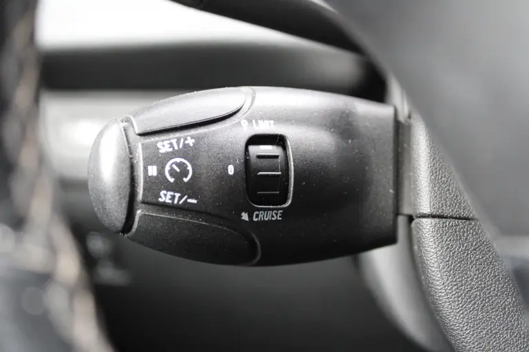 Peugeot 208 1.2 PureTech Allure Airco, Navigatie, CruiseControl, Applecarpl./Andr. Auto afbeelding 14