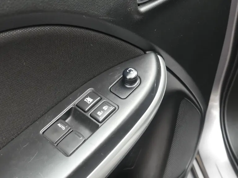 Suzuki Baleno 1.2 Exclusive All season banden, Nieuwe Koppeling, Dealer o.h., Airco, Stoelverwarming, afbeelding 11