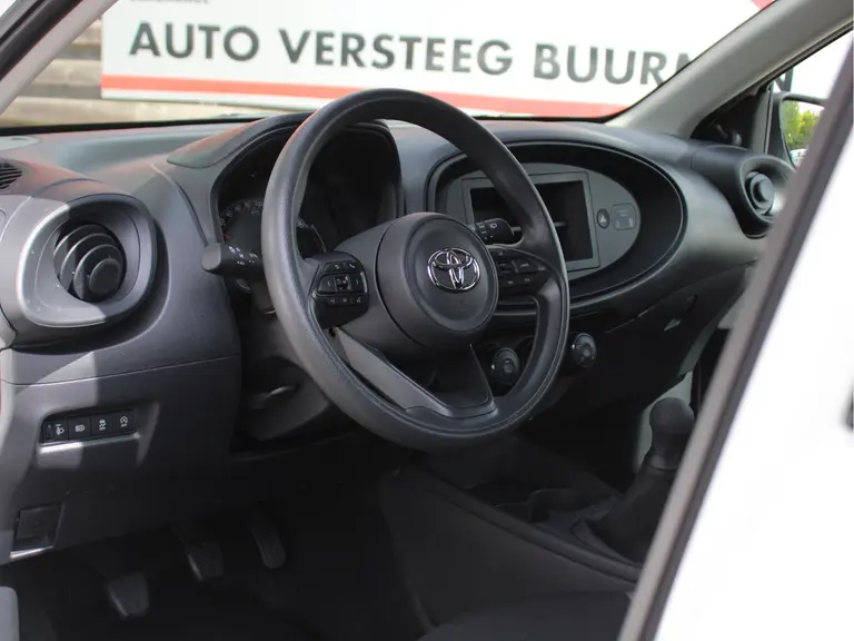 Toyota Aygo X 1.0 VVT-i MT Adaptieve Cruise Control, Airco, Hill Hold Functie, Elektrische Ramen Voor afbeelding 5