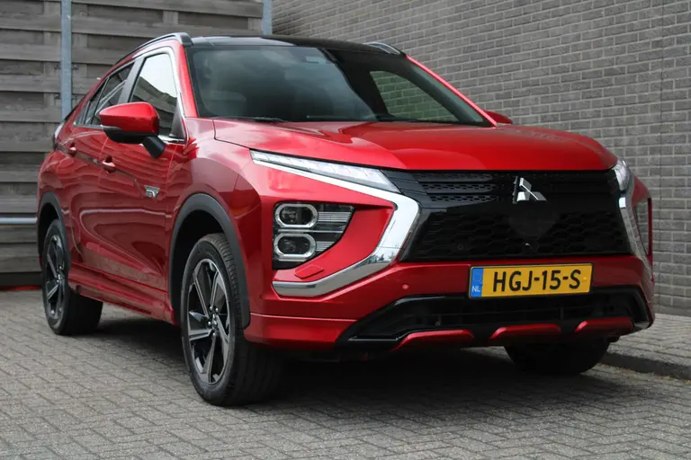 Mitsubishi Eclipse Cross 2.4 PHEV Instyle Automaat, Lederen bekleding, Applecarpl./Andr. Auto Trekgewicht 1.500 KG. afbeelding 31
