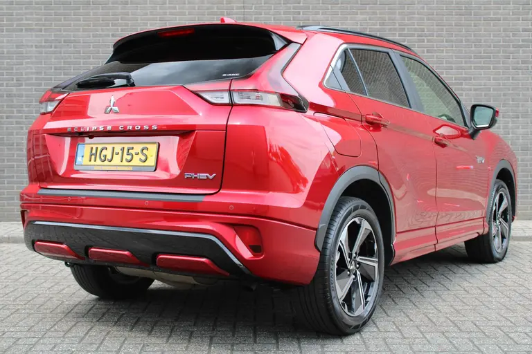 Mitsubishi Eclipse Cross 2.4 PHEV Instyle Automaat, Lederen bekleding, Applecarpl./Andr. Auto Trekgewicht 1.500 KG. afbeelding 4