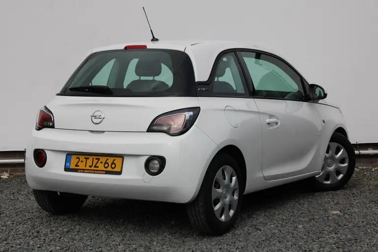 Opel ADAM 1.2 , Dealer onderhouden en maar 48000 km! afbeelding 2