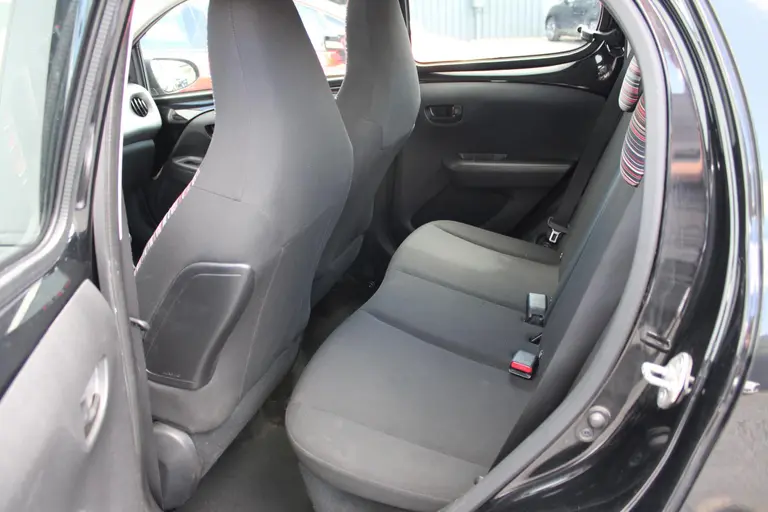 Citroën C1 Feel 1.0 e-VTi 70PK 5-drs Airco, ESP, Speed limiter, Bluetooth, Audio afbeelding 8