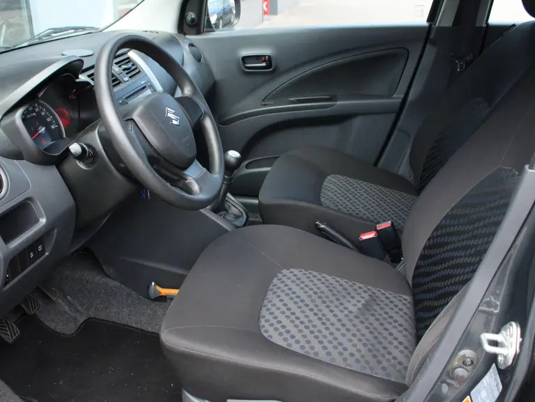 Suzuki Celerio 1.0 Comfort Airco, Parkeersensoren Achter, Bluetooth, Elektrische Ramen Voor, Radio/CD afbeelding 28