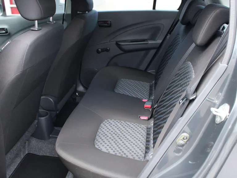 Suzuki Celerio 1.0 Comfort Airco, Parkeersensoren Achter, Bluetooth, Elektrische Ramen Voor, Radio/CD afbeelding 29