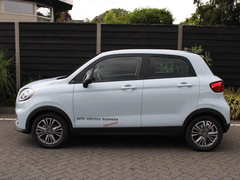 Leapmotor T03 Design 37.3 kWh 95PK Navigatie, Camera achter, Parkeerhulp achter, Audio, Keyless Start, Lichtmetalen velgen afbeelding 6