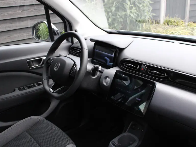 Leapmotor T03 Design 37.3 kWh 95PK Navigatie, Camera achter, Parkeerhulp achter, Audio, Keyless Start, Lichtmetalen velgen afbeelding 16
