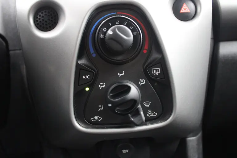 Citroën C1 Feel 1.0 e-VTi 70PK 5-drs Airco, ESP, Speed limiter, Bluetooth, Audio afbeelding 20