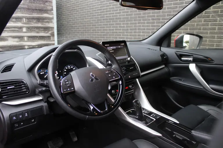 Mitsubishi Eclipse Cross 2.4 PHEV Instyle Automaat, Lederen bekleding, Applecarpl./Andr. Auto Trekgewicht 1.500 KG. afbeelding 11