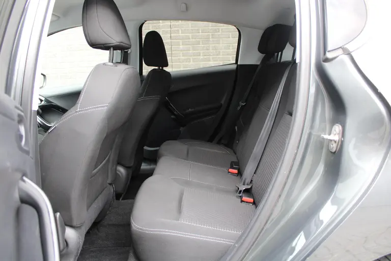Peugeot 208 1.2 PureTech Allure Airco, Navigatie, CruiseControl, Applecarpl./Andr. Auto afbeelding 10