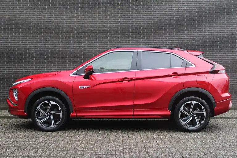 Mitsubishi Eclipse Cross 2.4 PHEV Instyle Automaat, Lederen bekleding, Applecarpl./Andr. Auto Trekgewicht 1.500 KG. afbeelding 3