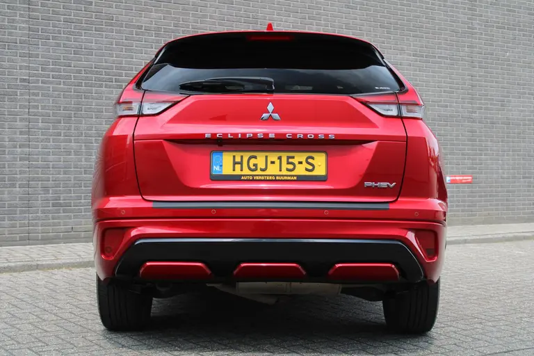 Mitsubishi Eclipse Cross 2.4 PHEV Instyle Automaat, Lederen bekleding, Applecarpl./Andr. Auto Trekgewicht 1.500 KG. afbeelding 6