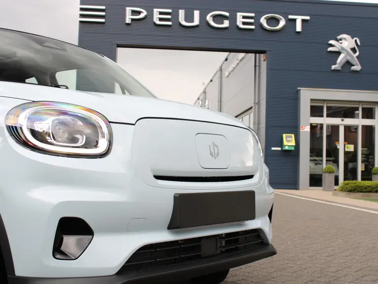 Leapmotor T03 Design 37.3 kWh 95PK Navigatie, Camera achter, Parkeerhulp achter, Audio, Keyless Start, Lichtmetalen velgen afbeelding 3
