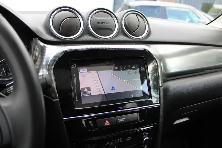 Suzuki Vitara 1.5 Hybrid Style, Automaat, 1e Eig. met Navigatie, ORG NL en Dealer onderhouden! afbeelding 20