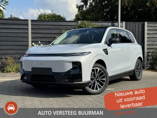 Leapmotor B10 Design ProMax 67.1 kWh 218PK Automaat Navigatie, Rondomzichtcamera, Adaptieve Cruise Control, Climate Control, Panoramadak