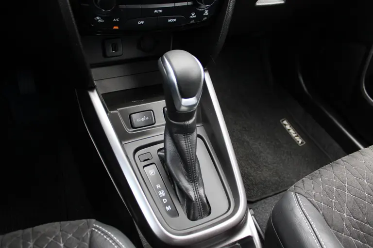 Suzuki Vitara 1.5 Hybrid Style, Automaat, 1e Eig. met Navigatie, ORG NL en Dealer onderhouden! afbeelding 23