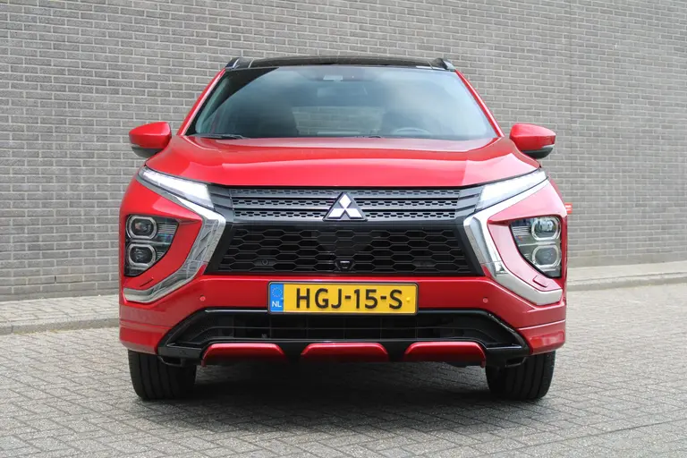 Mitsubishi Eclipse Cross 2.4 PHEV Instyle Automaat, Lederen bekleding, Applecarpl./Andr. Auto Trekgewicht 1.500 KG. afbeelding 7