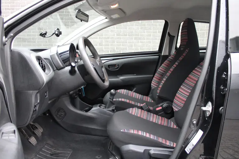 Citroën C1 Feel 1.0 e-VTi 70PK 5-drs Airco, ESP, Speed limiter, Bluetooth, Audio afbeelding 9