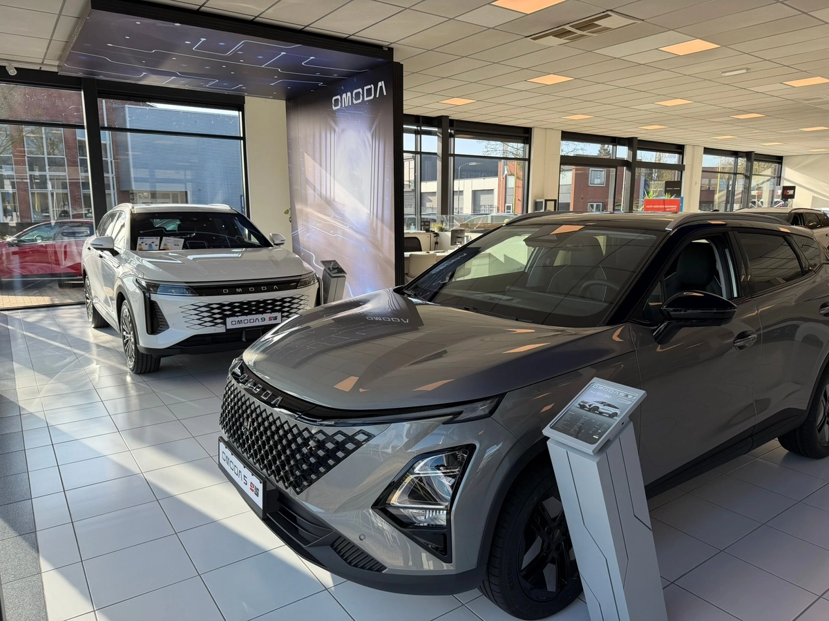 Auto Versteeg Buurman Barneveld Zuid Omoda Jaecoo KGM Mitsubishi Peugeot Citroen Vakgarage (8).JPEG