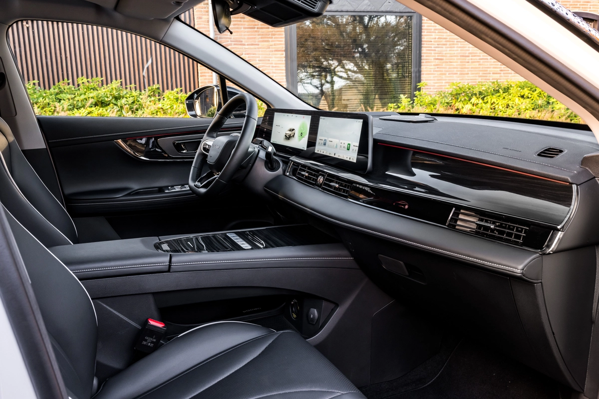 Omoda Auto Versteeg Buurman Barneveld Ermelo Nunspeet Ede Veenendaal (1).jpg