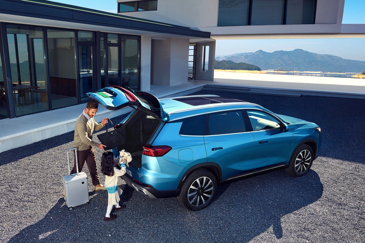 CT8 vaderdochter kofferbak.jpg